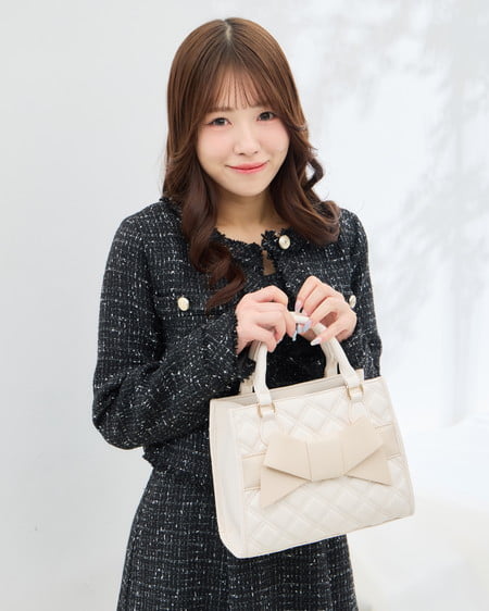 リボン付キルティングスクエアバッグ