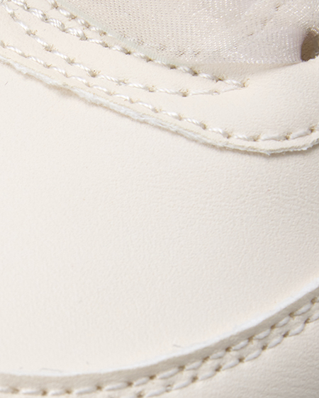 INGNI(イング) プラットフォームコートスニーカー オフホワイト