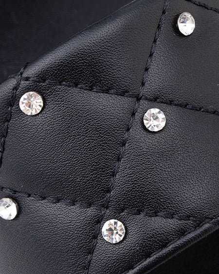 INGNI（イング） キルトビジューサンダル ｸﾛ