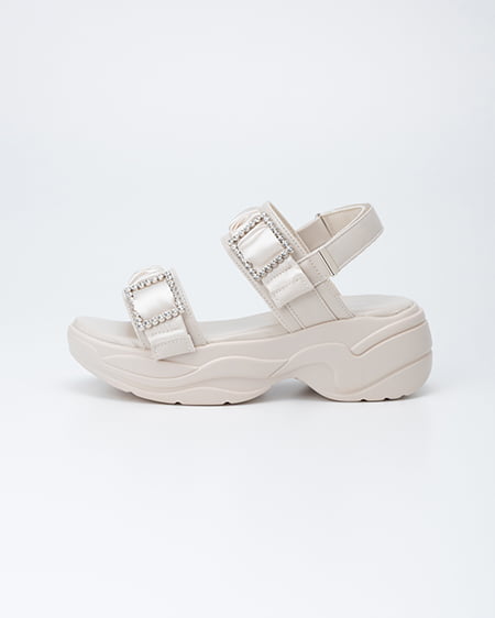 INGNI（イング） 厚底ビジューバックルサンダル ｱｲﾎﾞﾘｰ