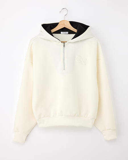 ダンボールハーフジップ胸刺繡ロゴパーカー