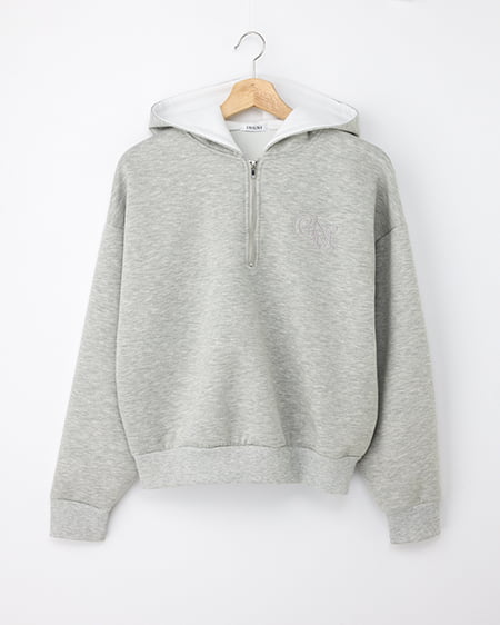 ダンボールハーフジップ胸刺繡ロゴパーカー