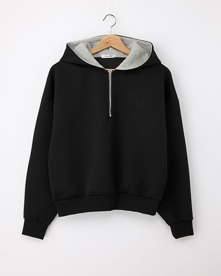 ダンボールハーフジップ胸刺繡ロゴパーカー