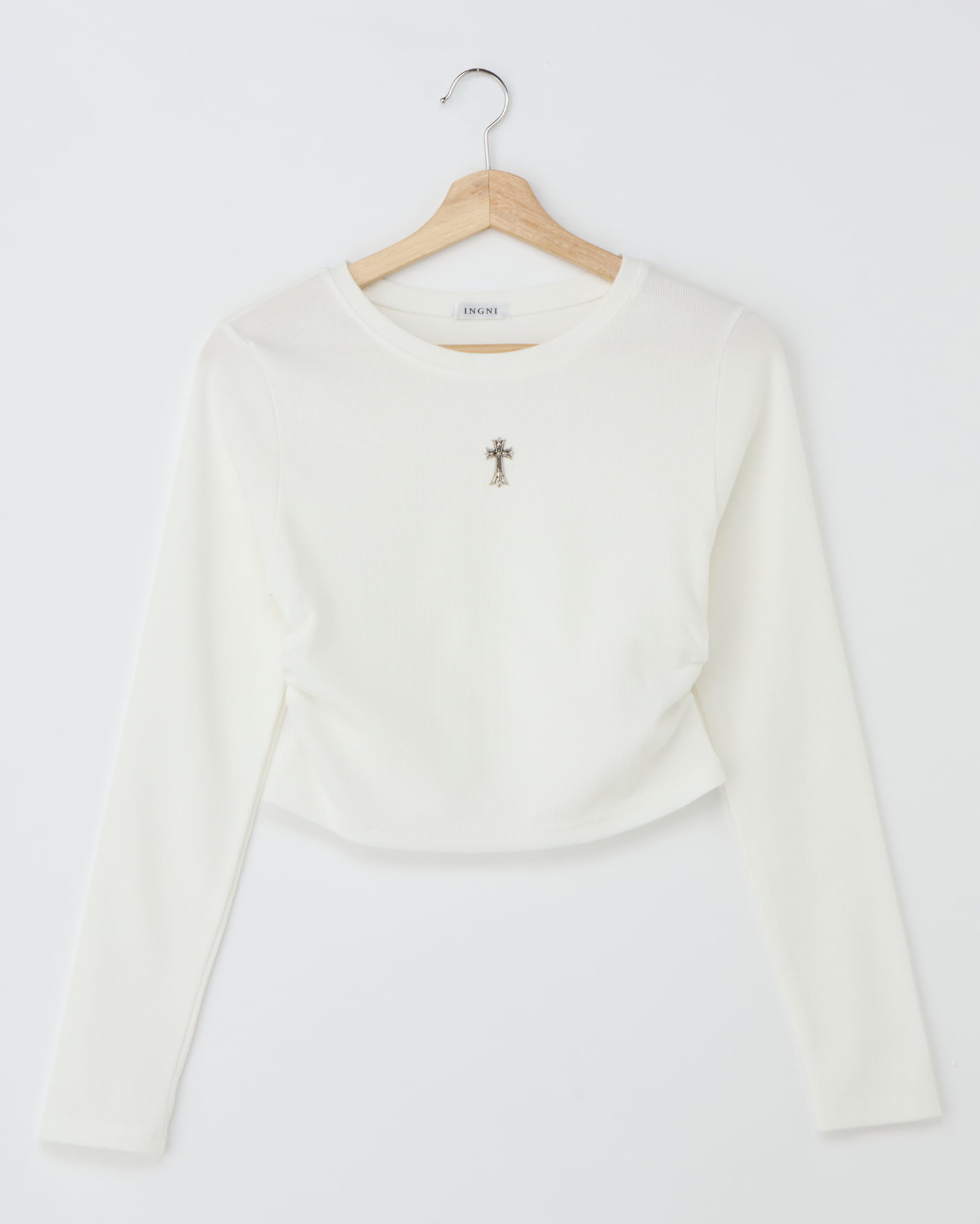 装飾クロス付サイドギャザーリブロンT