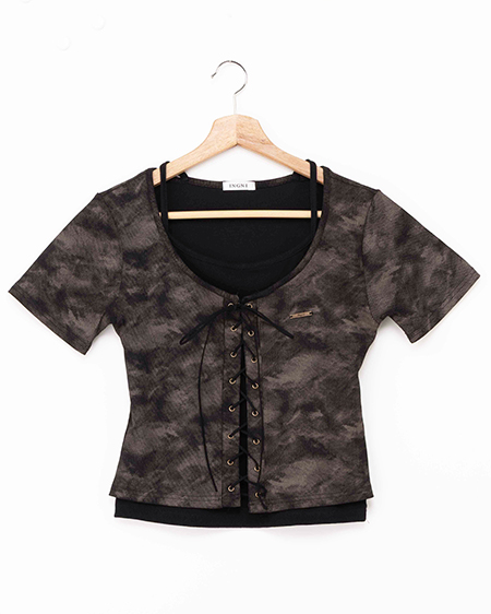 キャミレイヤード風リブレースアップトップス