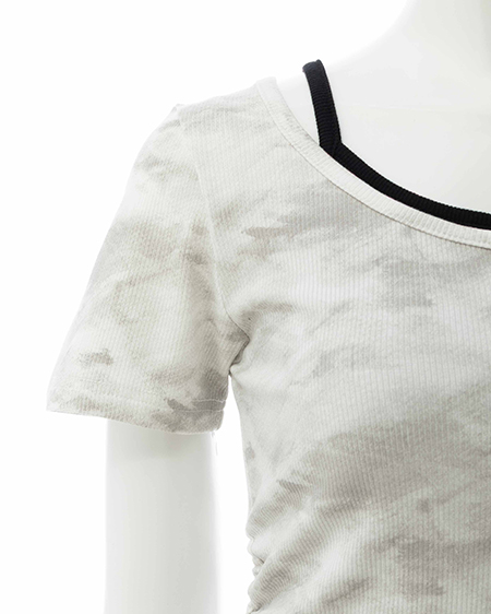 INGNI(イング) ムラ染めヘンリーネックレイヤード胸クロストップス オフホワイト