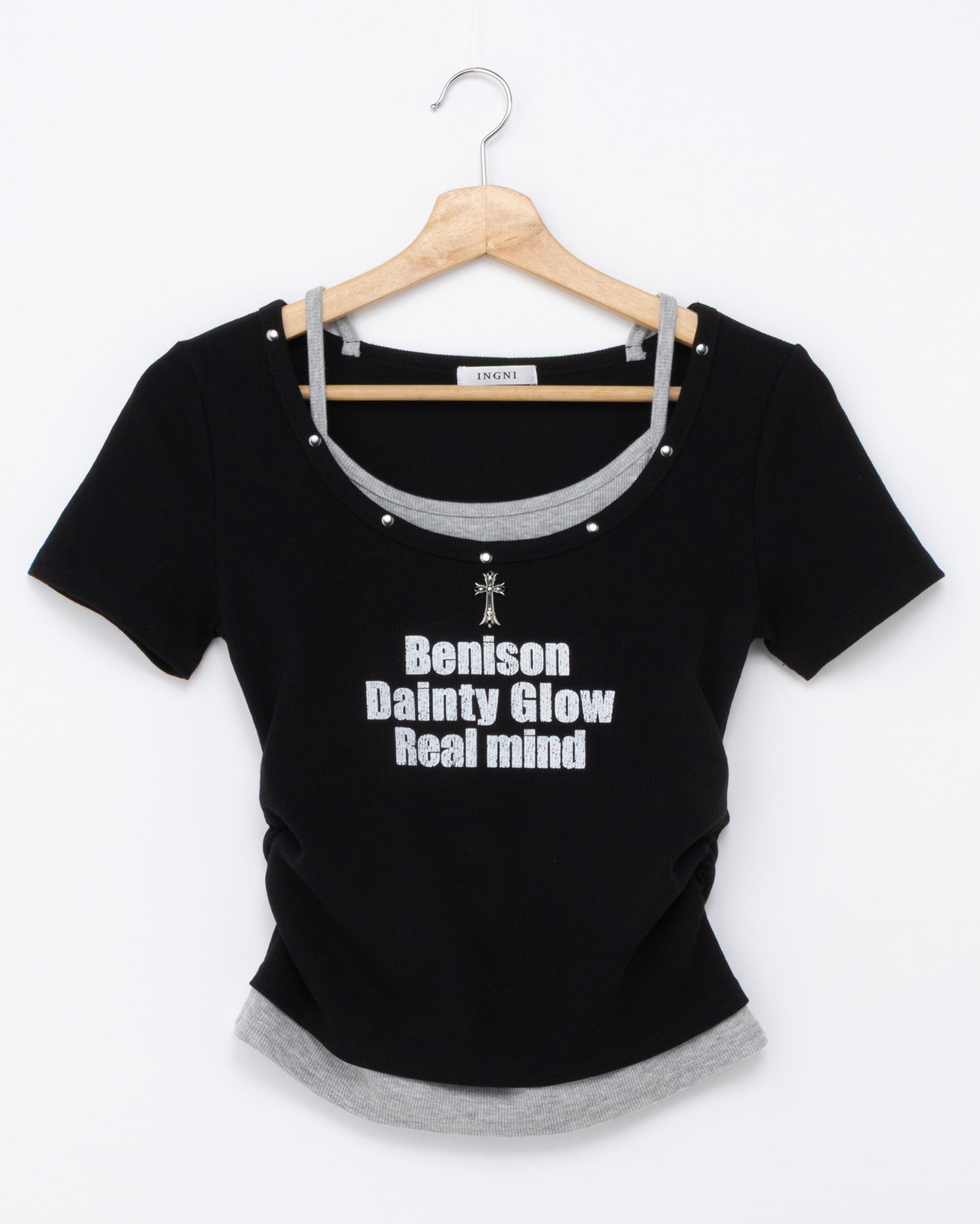 スタッズ付レイヤードリブロゴトップス