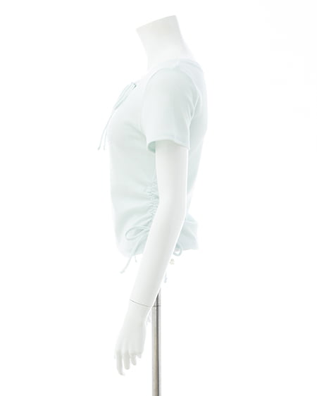 INGNI（イング） サイドギャザーリボンラインストーンロゴリブトップス ｻｯｸｽ