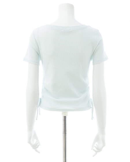 INGNI（イング） サイドギャザーリボンラインストーンロゴリブトップス ｻｯｸｽ