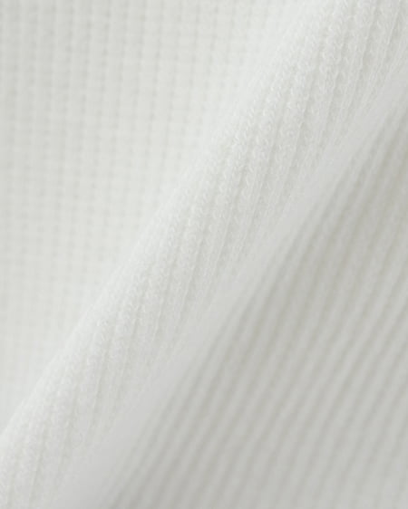 INGNI（イング） レースレイヤードラインストーンクロスロゴリブトップス ｵﾌﾎﾜｲﾄ