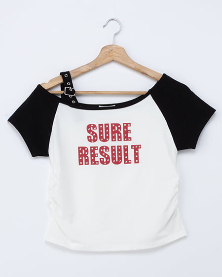 肩ベルトラインストーン付ロゴラグランTシャツ