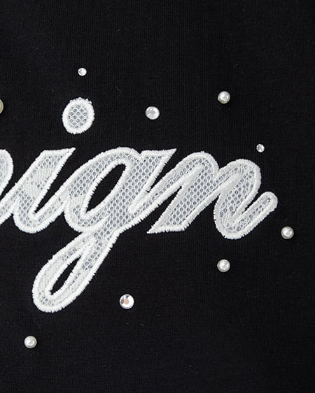 INGNI（イング） ビジュー飛ばし袖リボンレースロゴTシャツ ｸﾛ/ｵﾌﾎﾜｲﾄ