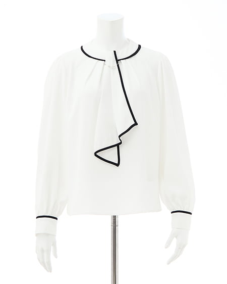 INGNI（イング） パールチェーン付トロミブラウス ｵﾌﾎﾜｲﾄ/ｸﾛ