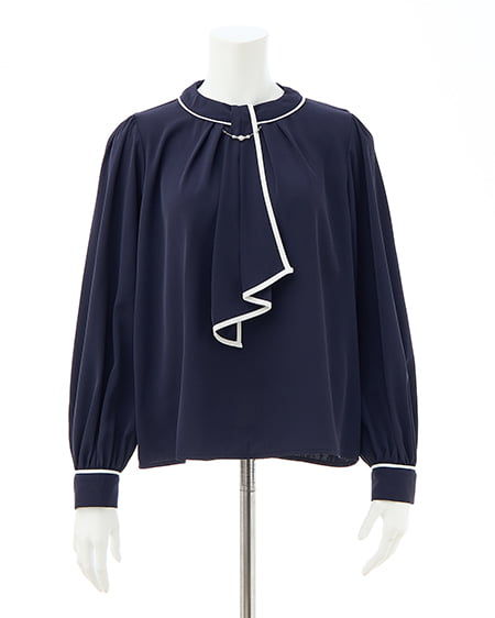 INGNI（イング） パールチェーン付トロミブラウス ｺﾝ/ｵﾌﾎﾜｲﾄ