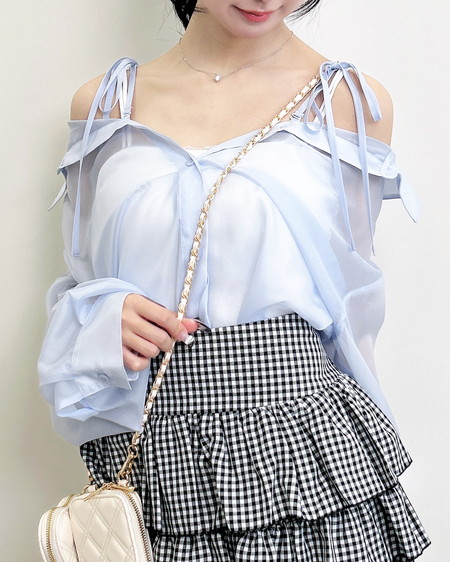 2WAY肩リボンオフショルシアーシャツ