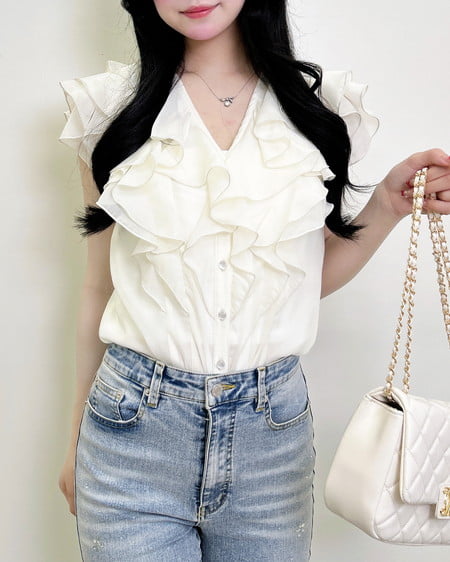 フリルシアーノースリーブブラウス
