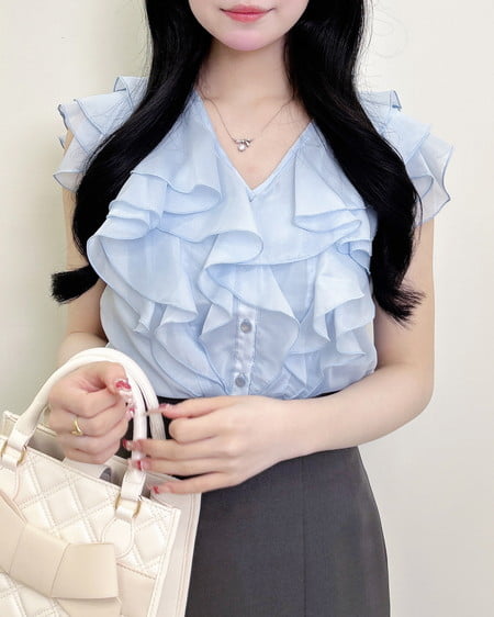 フリルシアーノースリーブブラウス