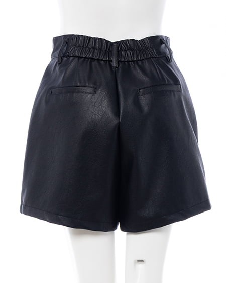 INGNI（イング） フェイクレザーショートパンツ／A ｸﾛ