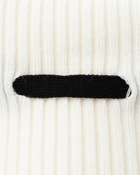 INGNI（イング） リボンオフショルフレアスリーブニット ｵﾌﾎﾜｲﾄ/ｸﾛ