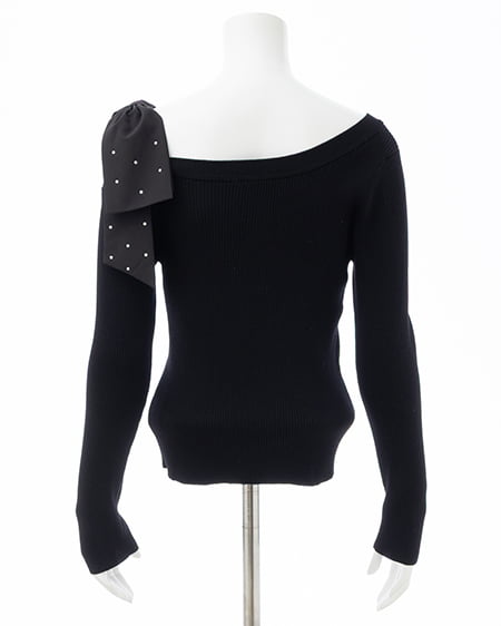 INGNI(イング) ワンショルビジュー付肩リボンニット クロ