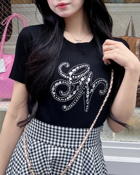 イニシャルビジューロゴ半袖リブニット