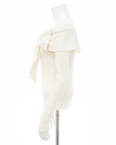 INGNI(イング) リボンオフショルニット アイボリー