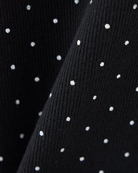 INGNI（イング） レース付フロントギャザーリボンリブトップス ｸﾛ/ｵﾌﾎﾜｲﾄ