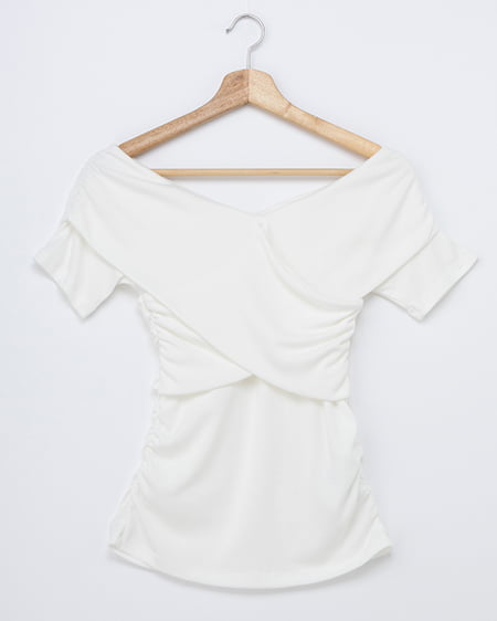 【WEB限定】クロスオフショルトップス