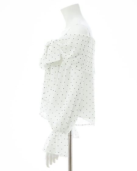 INGNI（イング） シアーオフショルリボンブラウス ｵﾌﾎﾜｲﾄ/ﾄﾞｯﾄ