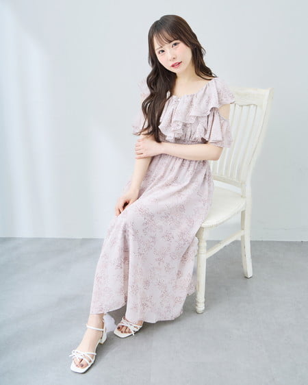 【WEB限定】肩あき花柄フリルワンピース