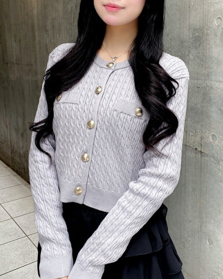 【WEB限定】金ボタンケーブルニットカーディガン