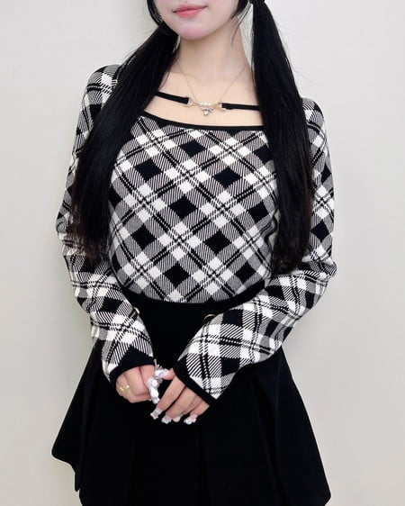 【WEB限定／今だけ早割】パールビット付チェックニット
