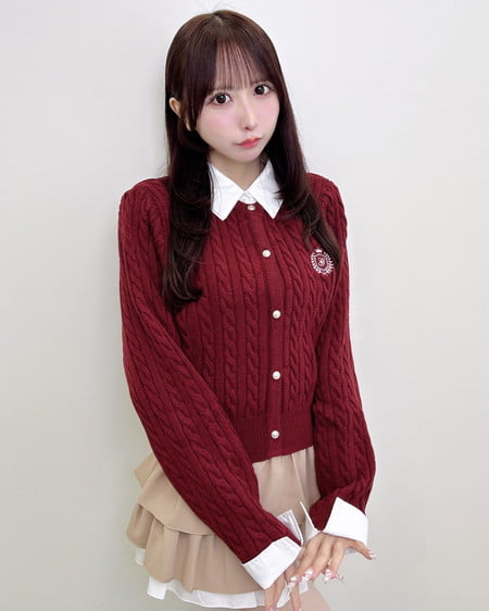 【今だけ早割／WEB限定】シャツレイヤード風ケーブルニット