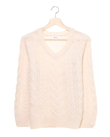 ケーブルVニット