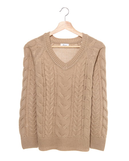 ケーブルVニット