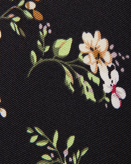 INGNI（イング） ハートネック長袖TOPS＋花柄イレヘムスカート／SET ｵﾌﾎﾜｲﾄ