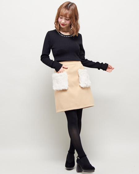 INGNI(イング) 装飾付クルーネックニット＋ポケットファー付台形スカート／SET クロ