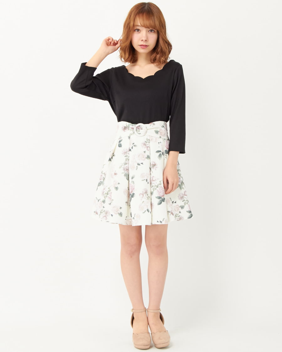 リブスカラップトップス＋花柄フレアスカート／SET｜INGNI(イング