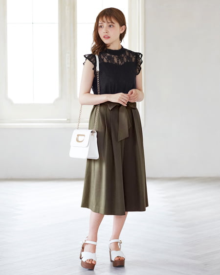 INGNI(イング) ラッフルスリーブトップス＋サッシュ付スカーチョ／SET クロ