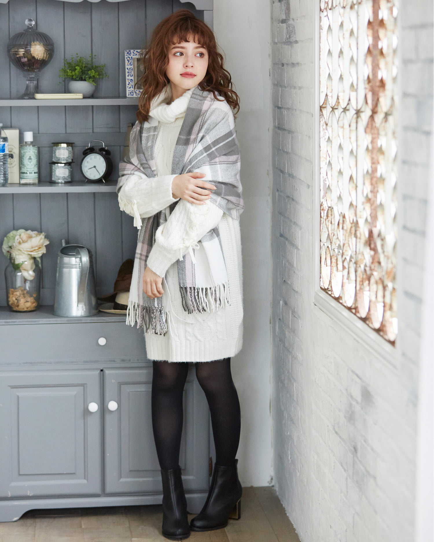 袖口レースニットワンピース グレー 袖口レースニットワンピース