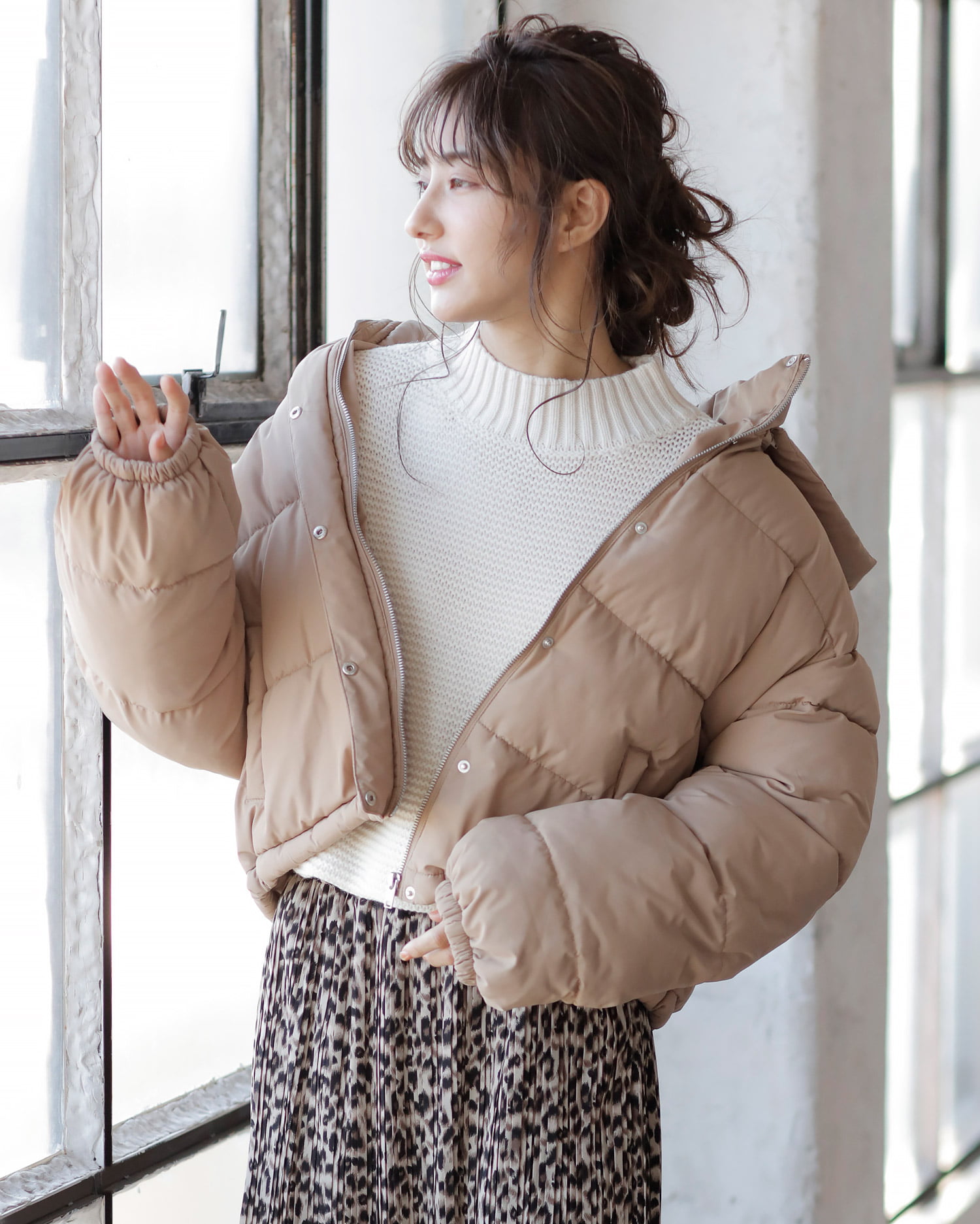 ガーターチュニックニット＋ショートエコダウンコート／SET｜INGNI 