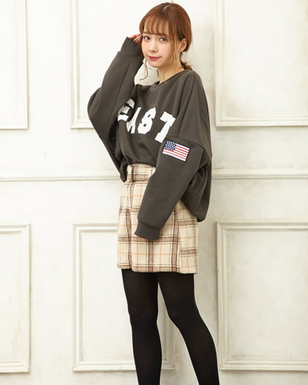 【INGNI STORE限定セット】ロゴBIGスウェット＋ショートパンツ／SET