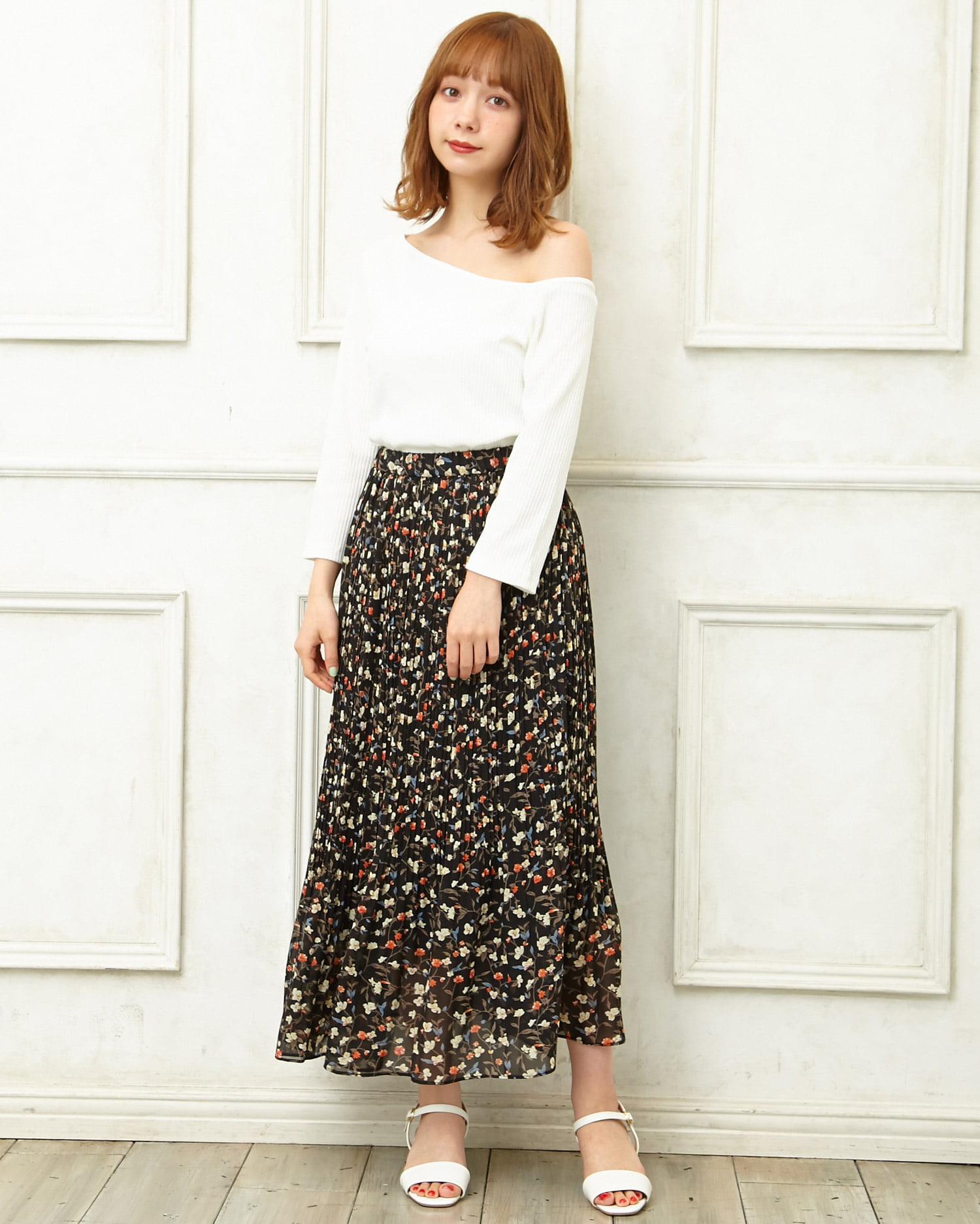 アシンメトリートップス＋花柄シフォンスカート／SET｜INGNI(イング