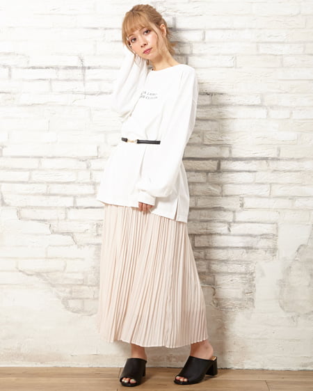 【INGNI STORE限定セット】シンプルロゴロングTシャツ＋楊柳プリーツスカート／SET