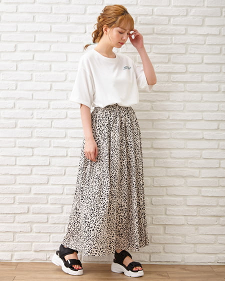 【INGNI STORE限定セット】バックロゴTシャツ＋レオパード柄スカート／SET