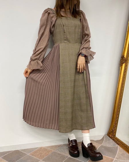 INGNI(イング) シアーキャンディ袖キャミSET＋サイドプリーツジャンスカ／SET ﾓｶ