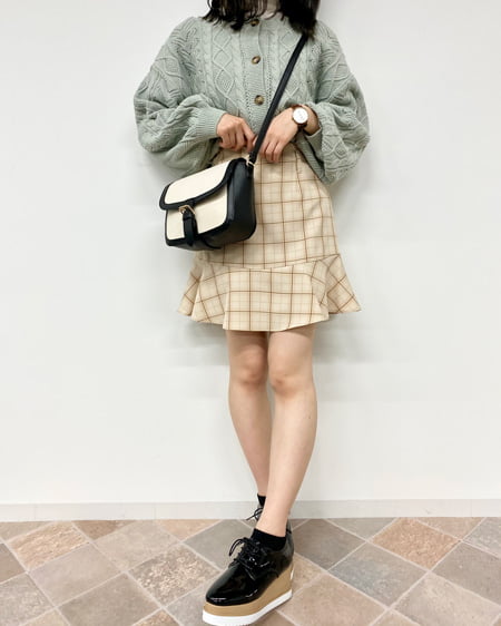 【INGNI STORE限定セット】スカシケーブルカーディガン＋裾切替スカート／SET