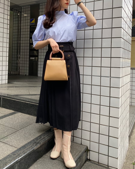 【INGNI STORE限定セット】リボンハイネックブラウス＋プリーツ切替トレンチスカート／SET