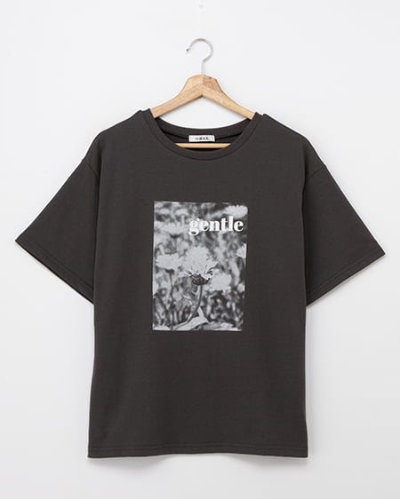 【SOELA】【7／20 24時までの限定価格】フラワーフォトTシャツ