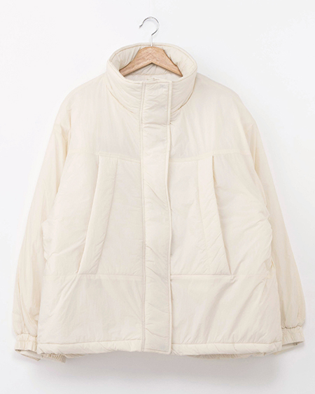 【SOELA】【9／16 2時までの限定価格】モンスターパフィブルゾン